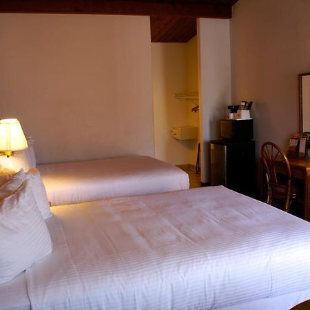 Days Inn Harbor View Сан-Диего Экстерьер фото